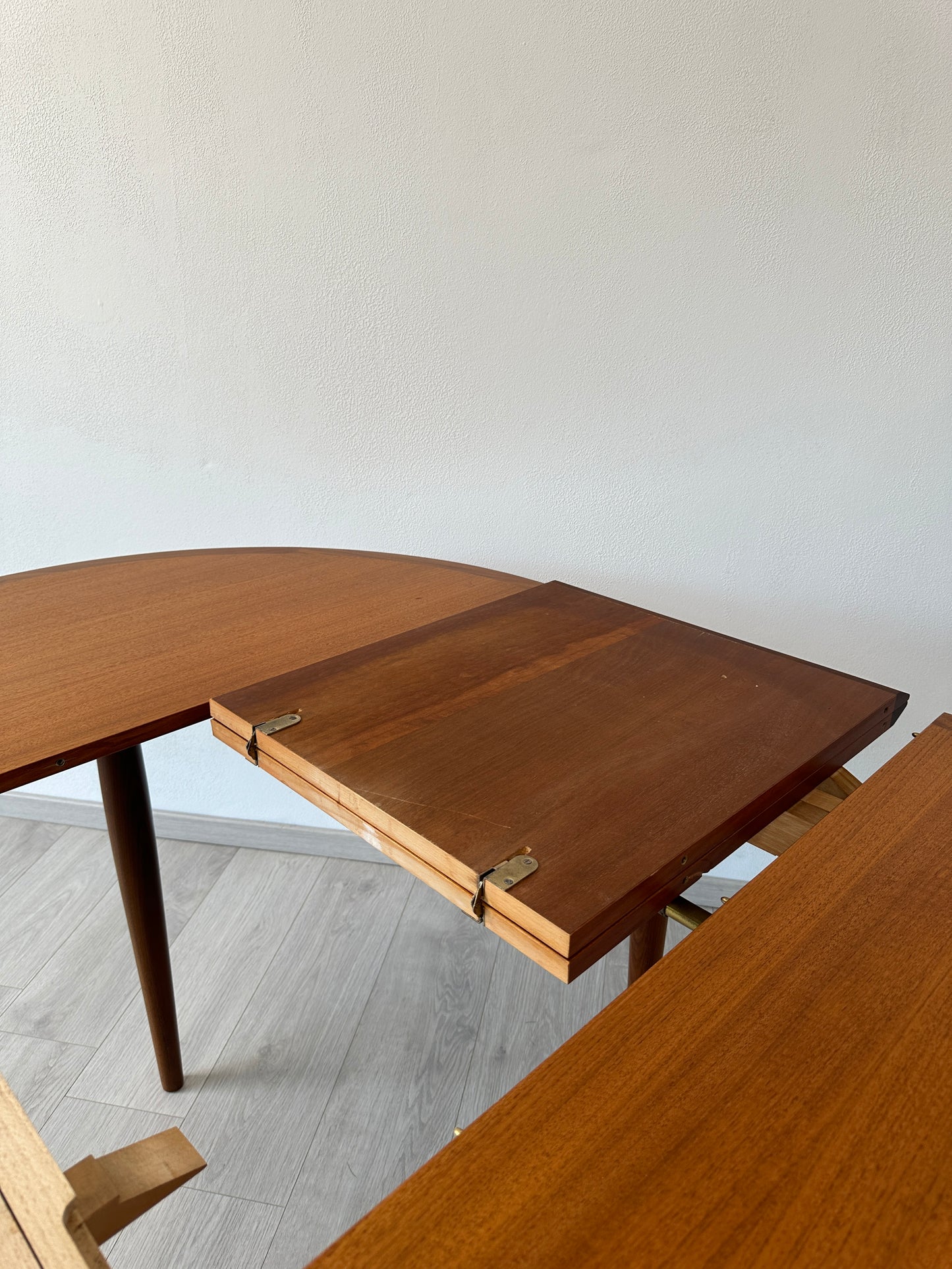 Erweiterbarer Mid-Century Teakholz Esstisch by Lübke, 1960er