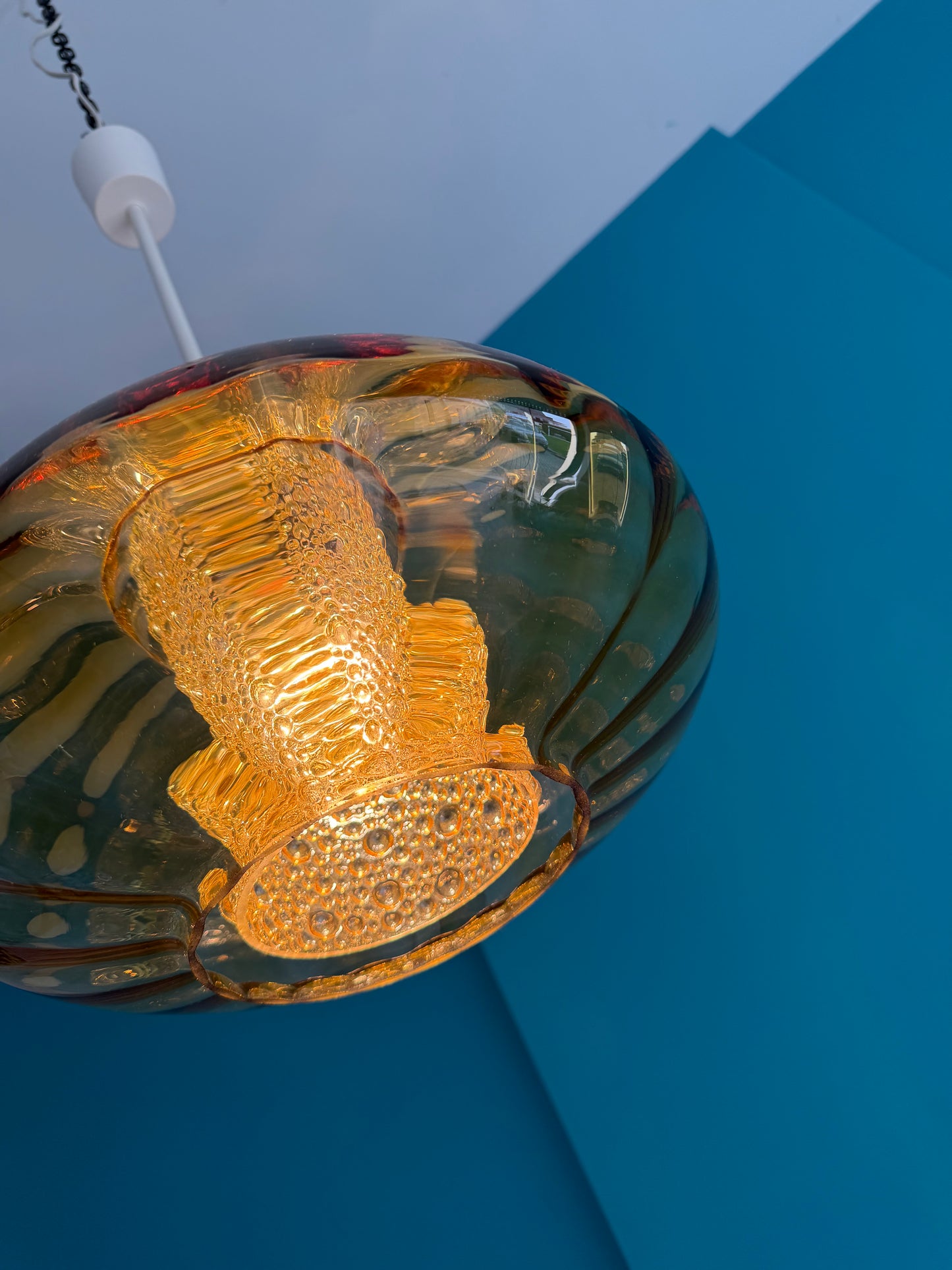 Mid-Century / Space-Age Hängelampe – bernsteinfarbenes Glas , 60er/70er