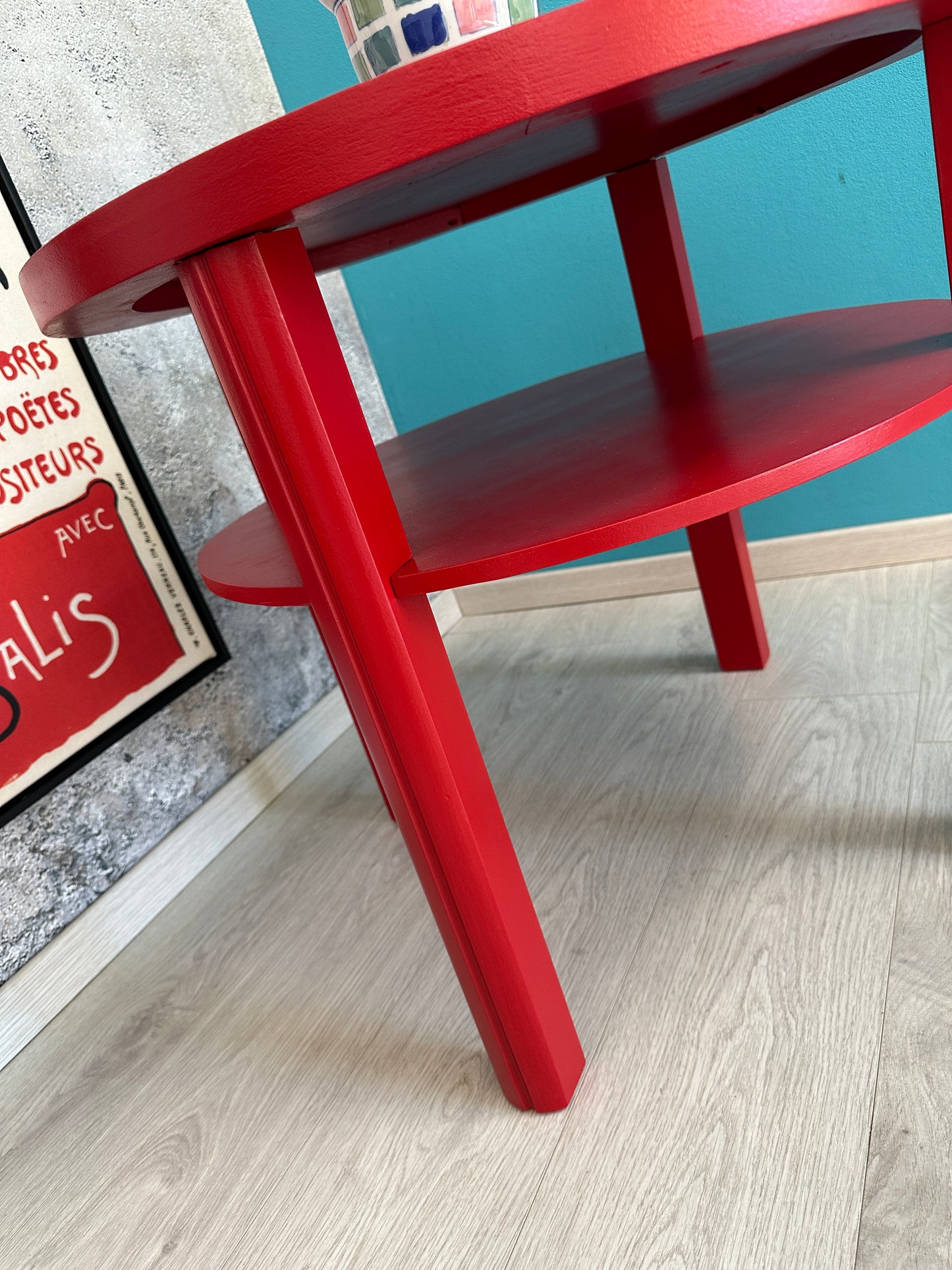 Roter DDR Couchtisch / Beistelltisch / Ablagetisch / Blumenbank DIY