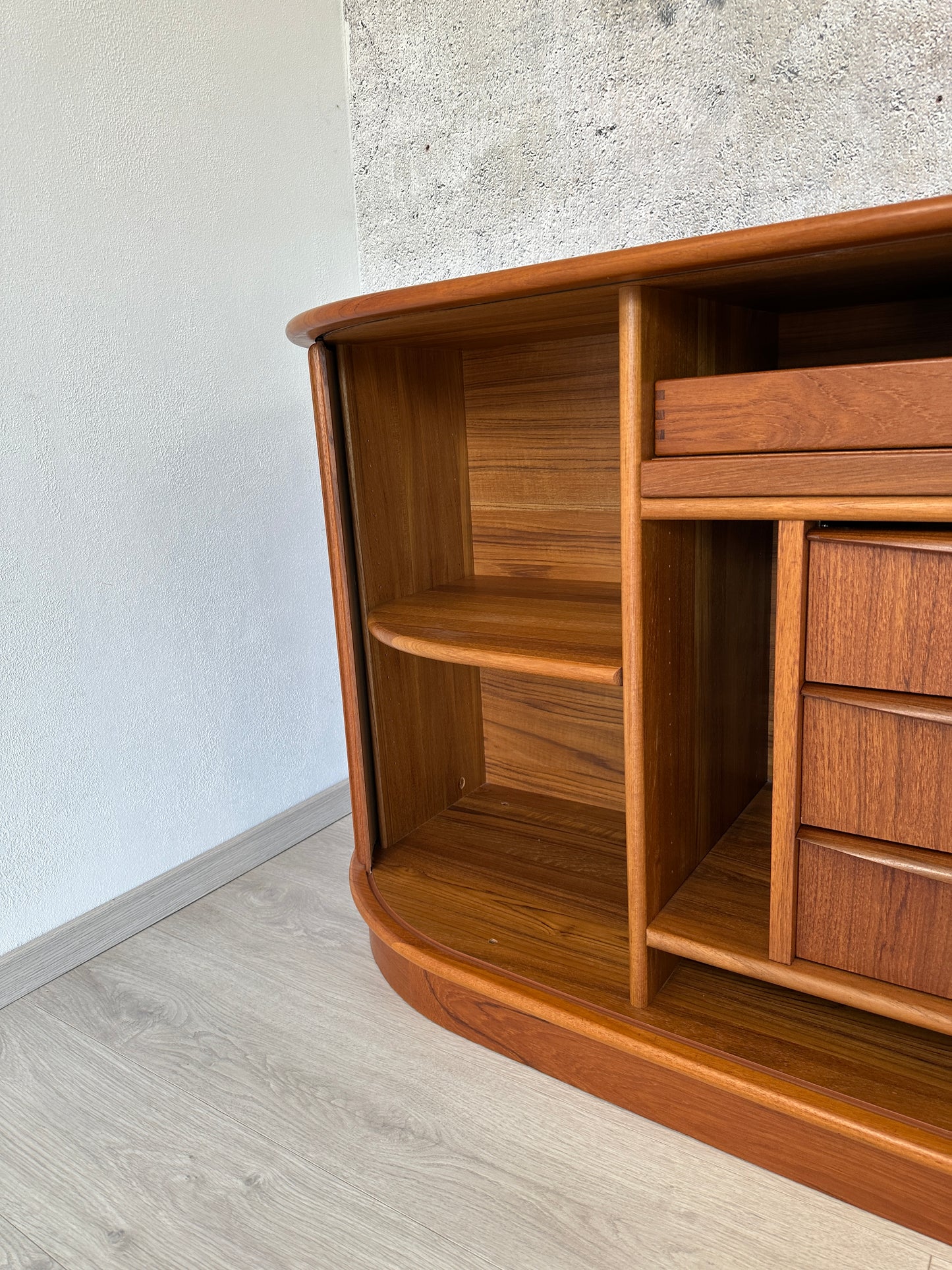 Danish Teak Kommode / Sideboard by Dyrlund 181cm, 1960er