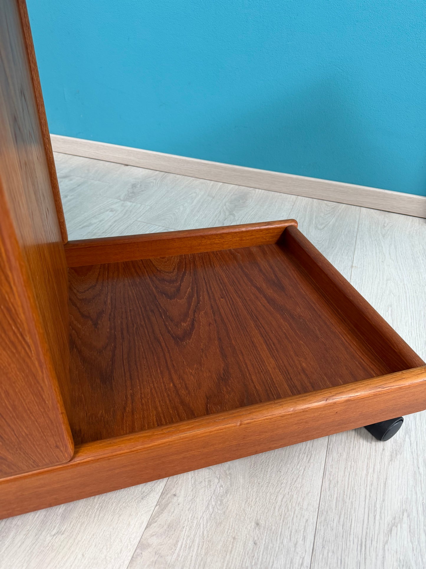 Danish Teak Servierwagen / Barwagen by Bornholm, 70er