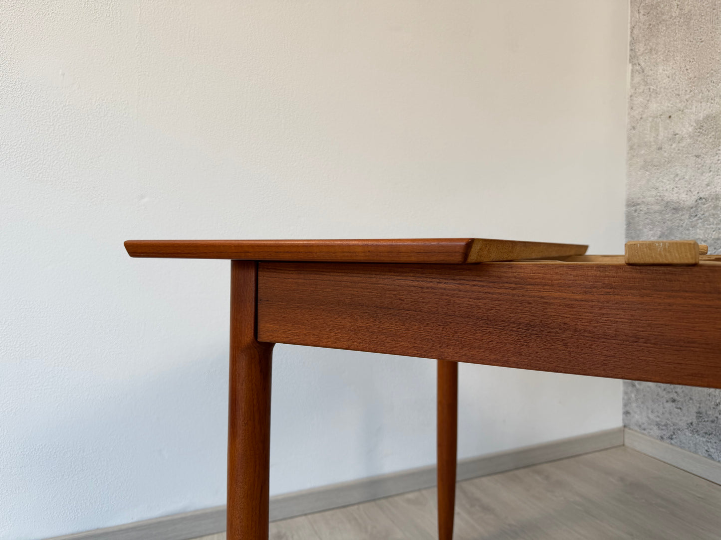 Dänischer Mid Century Teak Esstisch, 1960er