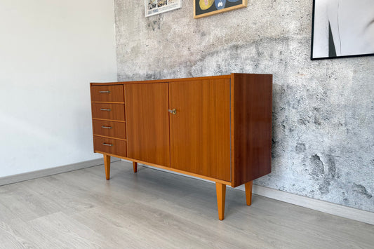 Mid Century Nussbaum Sideboard / Kommode, 1960er