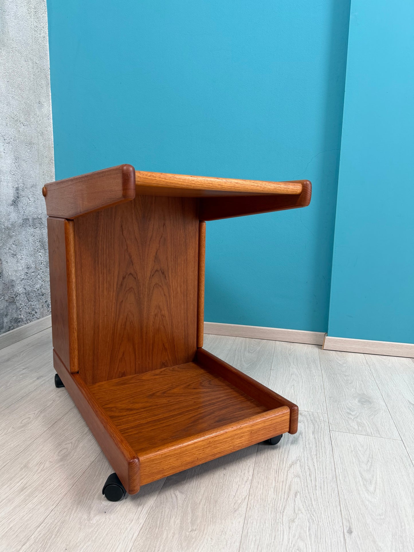 Danish Teak Servierwagen / Barwagen by Bornholm, 70er