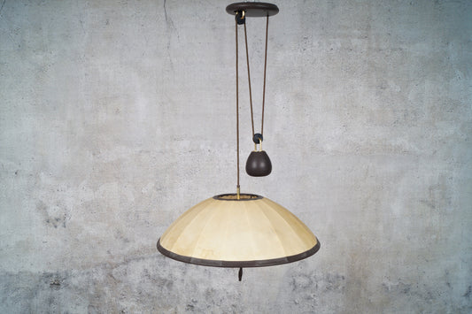 MidCentury Zugpendelleuchte / Deckenlampe aus Leder und Messing, 1970er