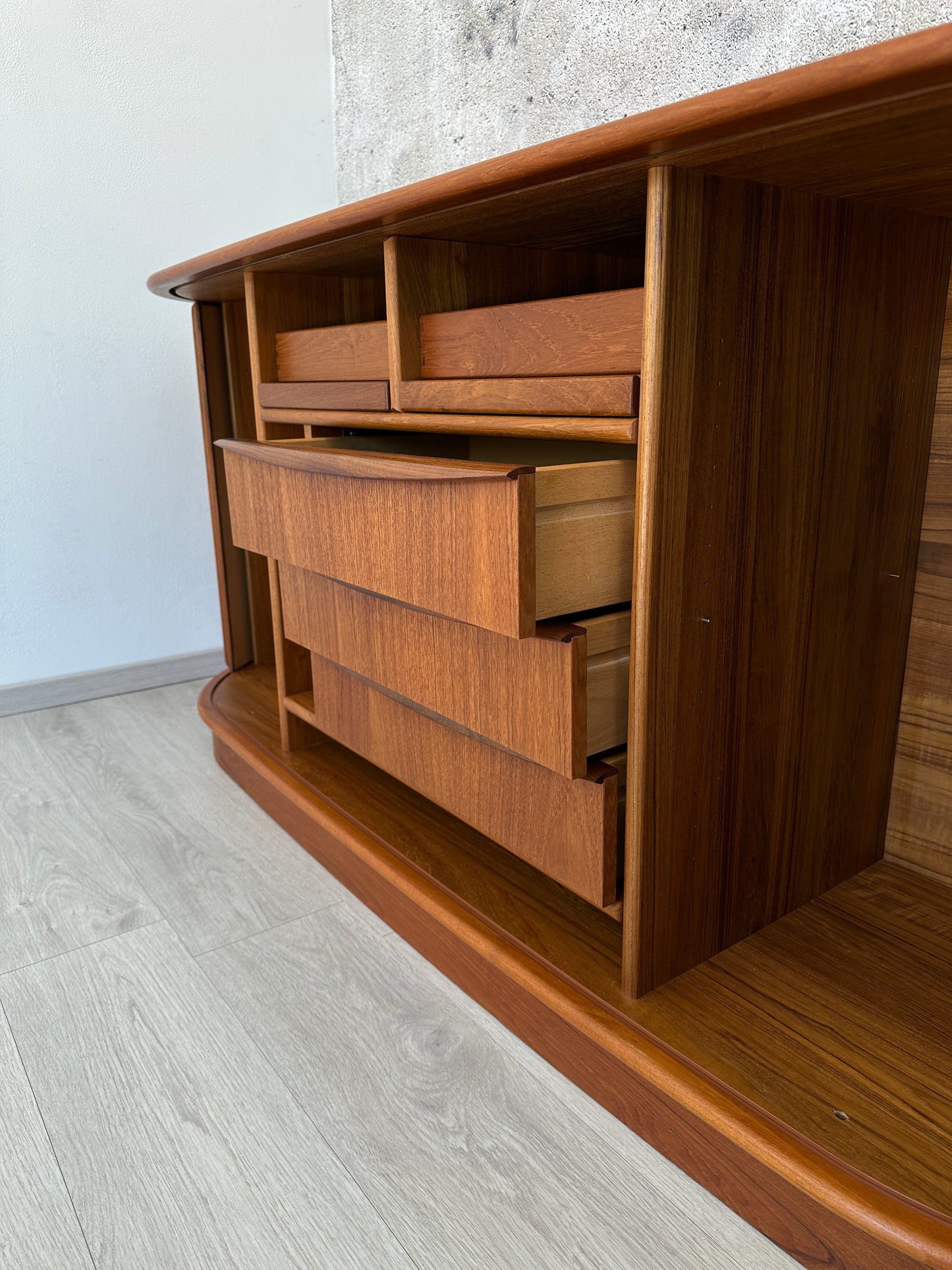 Danish Teak Kommode / Sideboard by Dyrlund 181cm, 1960er