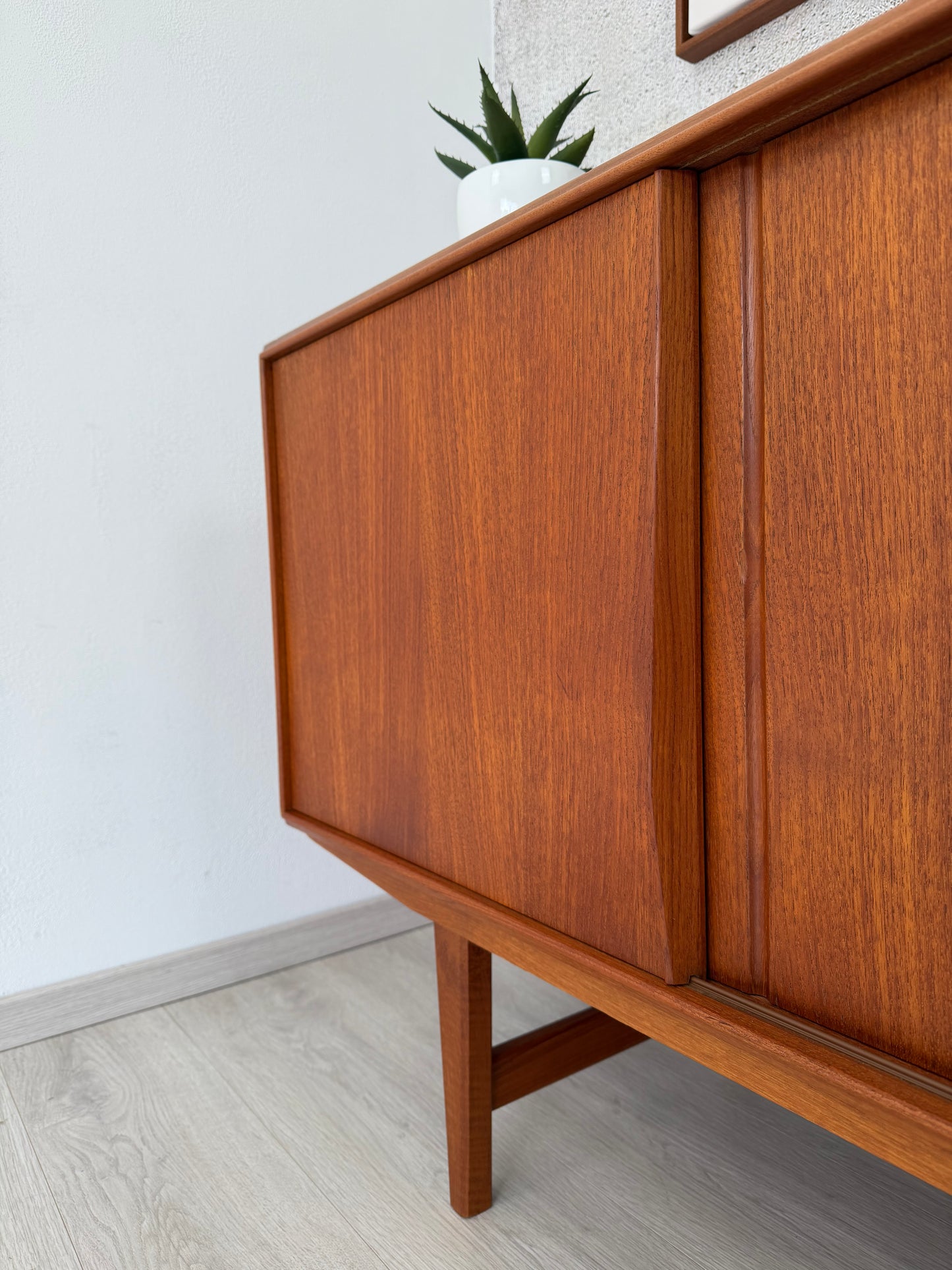 Danish Teak Sideboard by E.W. Bach für Sejling Skabe, 1960er