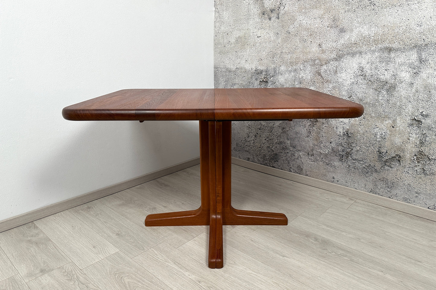 Ausziehbarer Teak Esstisch bis 219cm im Danish Design, 1980er